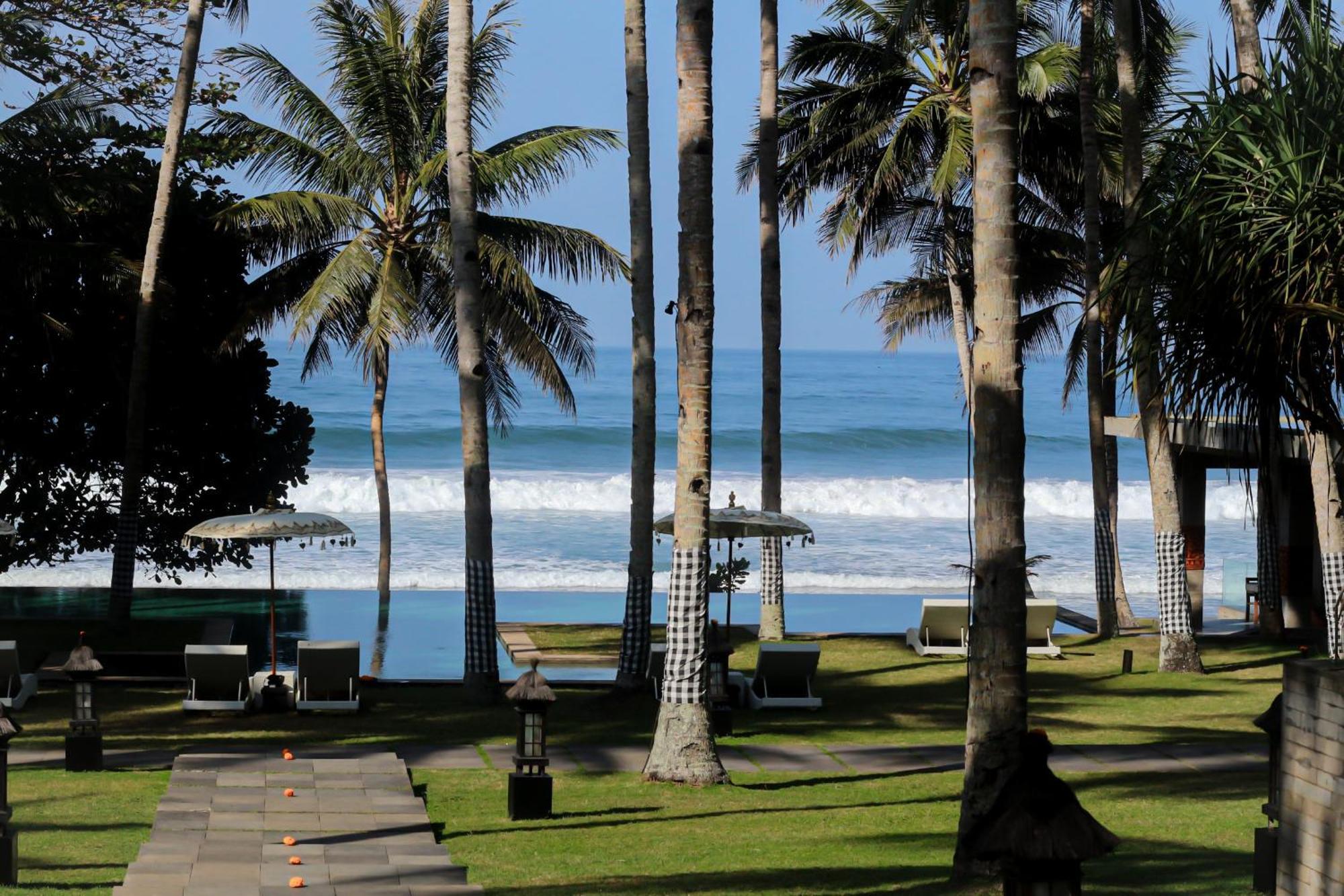 Kelapa Retreat&Spa Pulukan Bagian luar foto