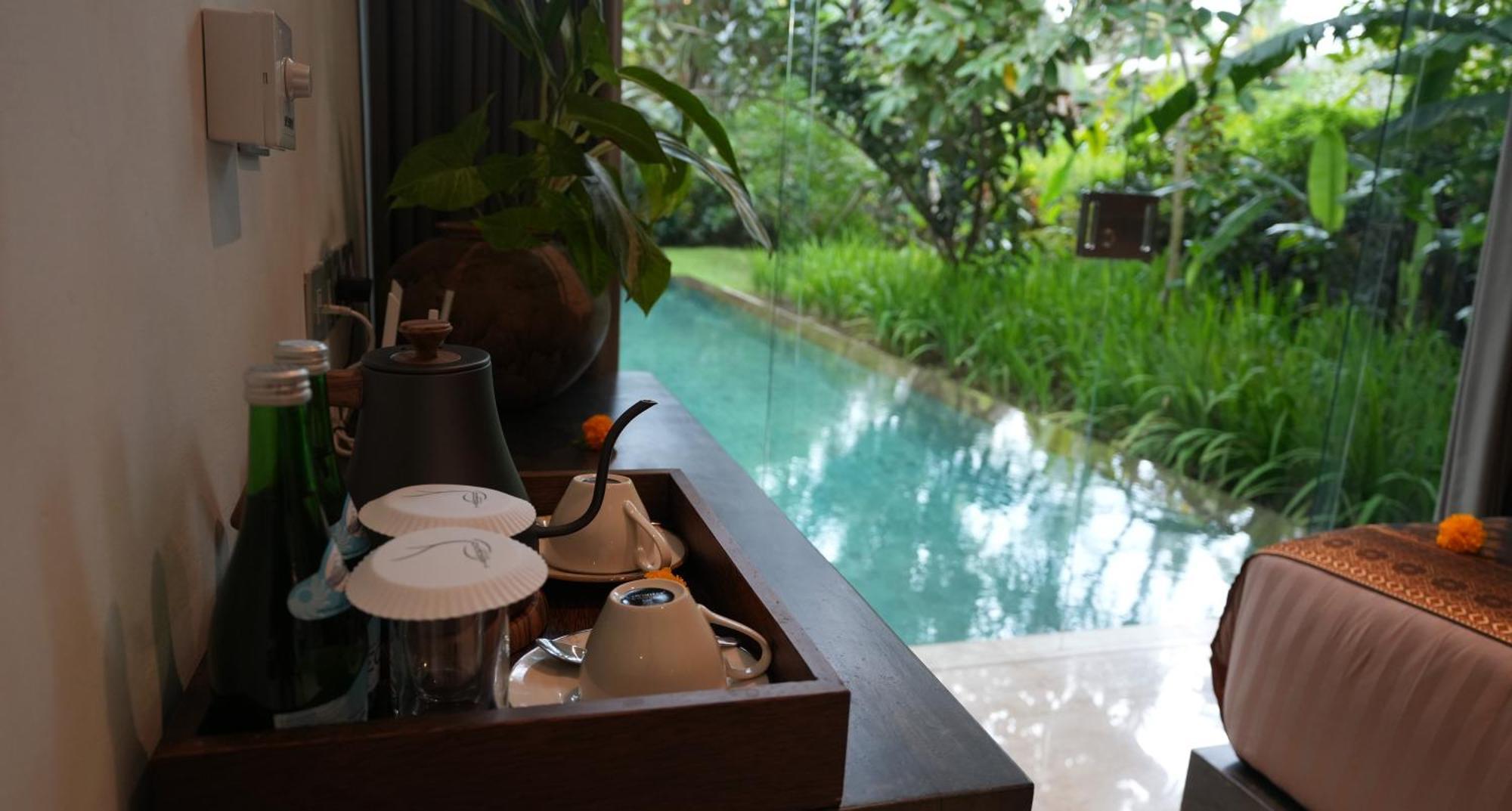 Kelapa Retreat&Spa Pulukan Bagian luar foto