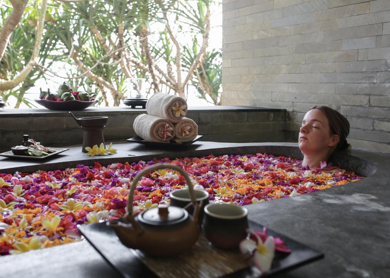 Kelapa Retreat&Spa Pulukan Bagian luar foto